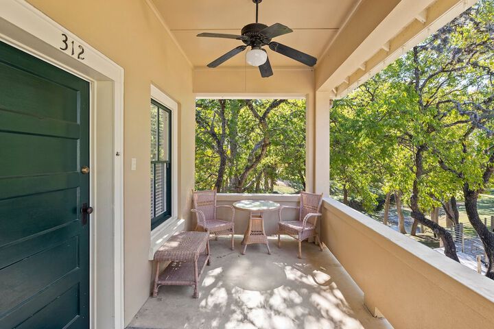 Terrace/Patio 60 of 100