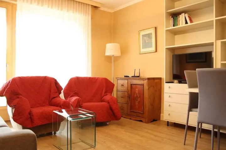 Room 4 of 15