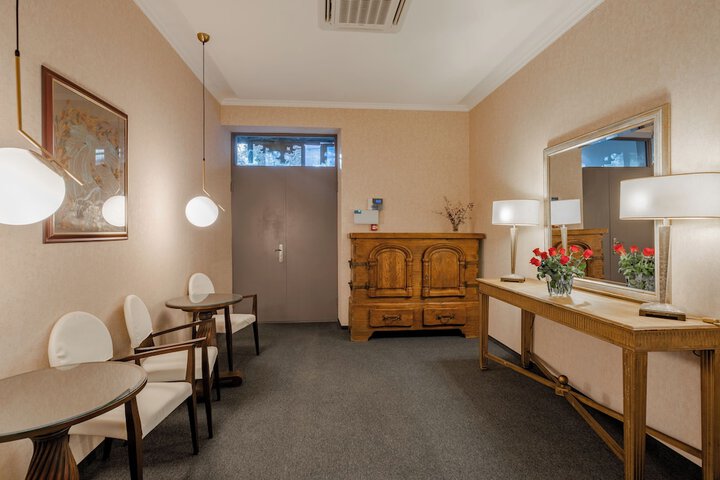 Hotel Interior 11 of 163