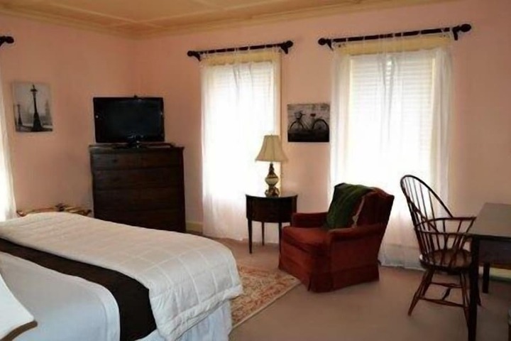 Room 17 of 43