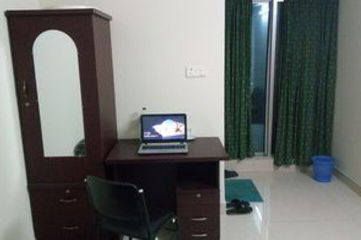 Room 13 of 41