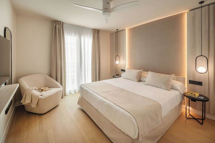 Room 4 of 35