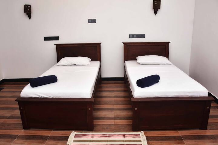 Room 3 of 17