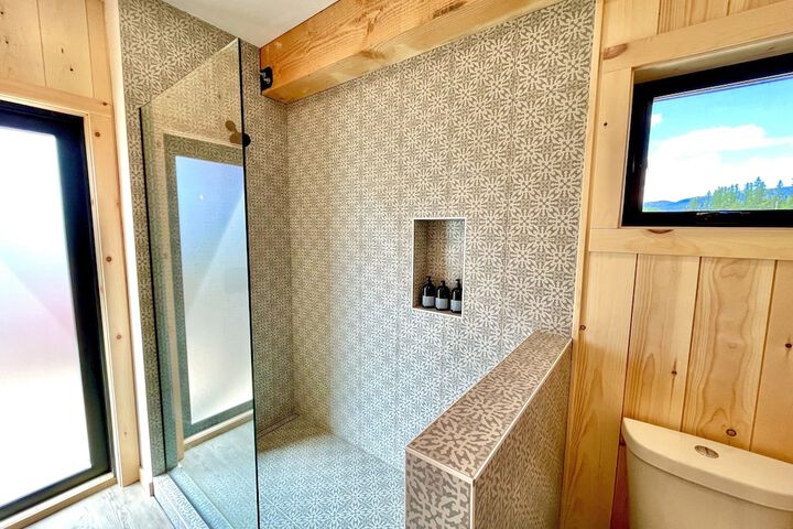 Room 145 of 171