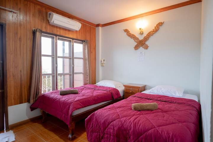 Room 7 of 34