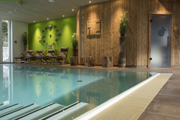 Pool 9 of 28