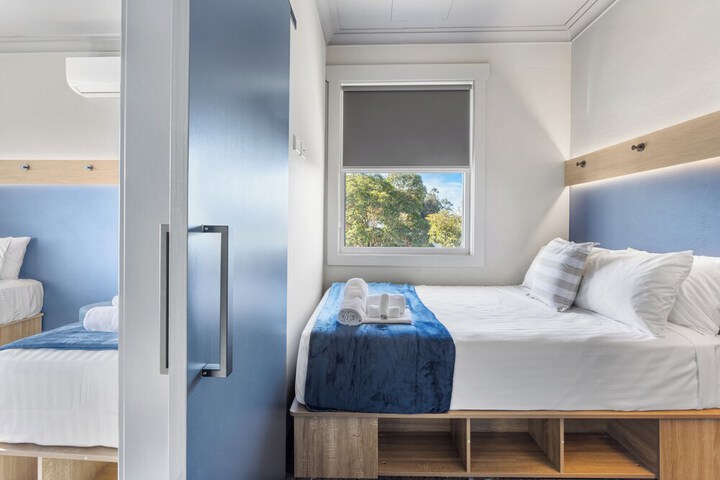Room 9 of 47