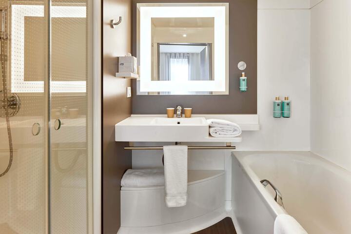 Clean Restrooms