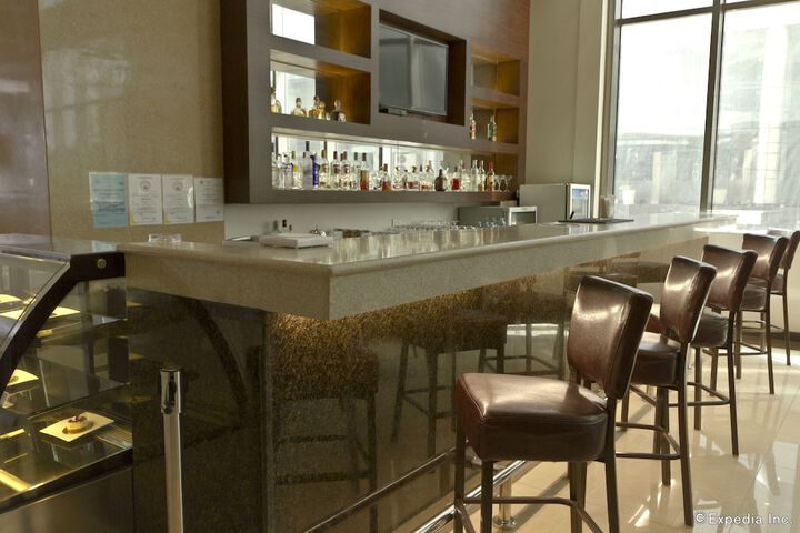 Lounge 39 of 44