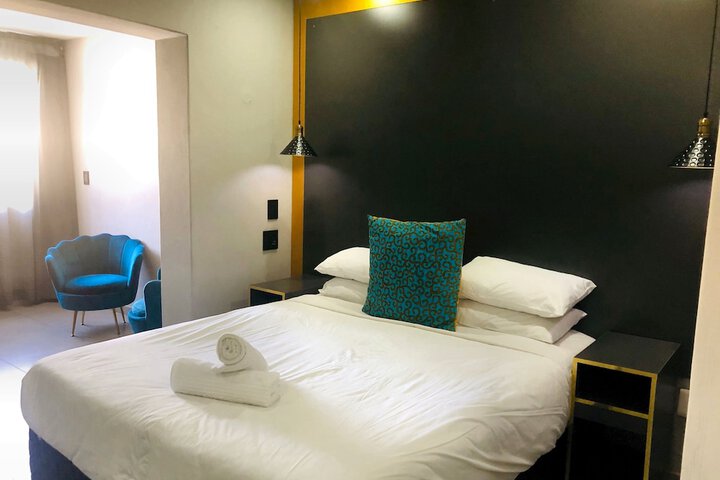 Room 97 of 241