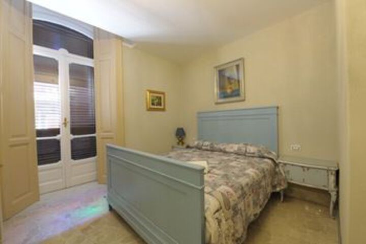 Room 21 of 31