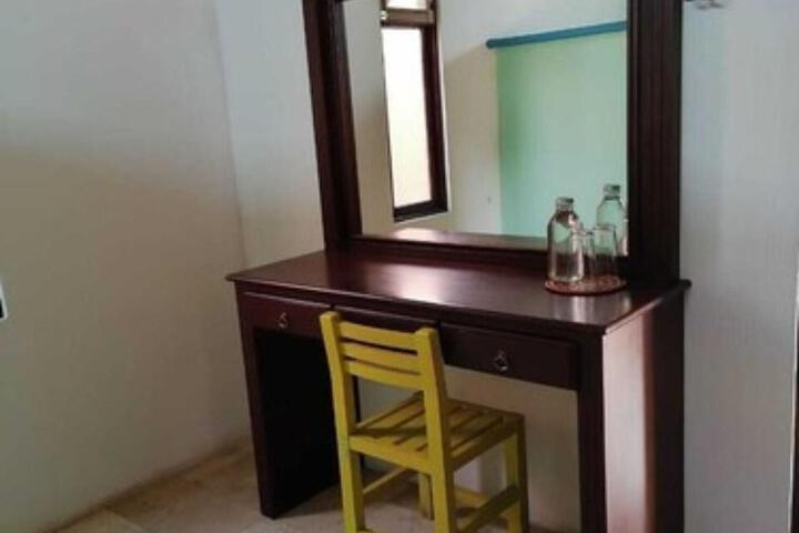 Room 13 of 14