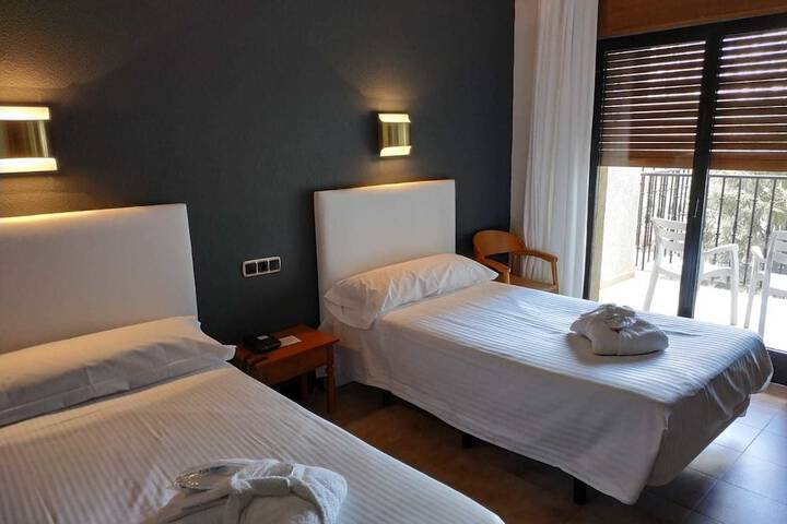 Room 4 of 47