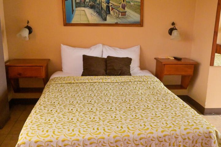 Room 73 of 269