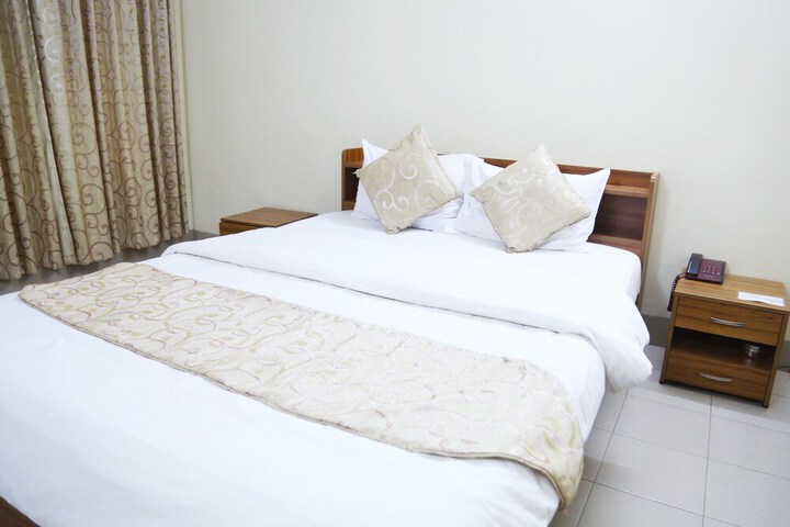 Room 18 of 24