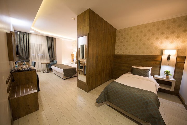 Room 10 of 49