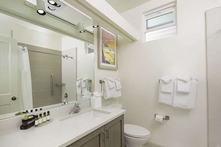 Room 15 of 18