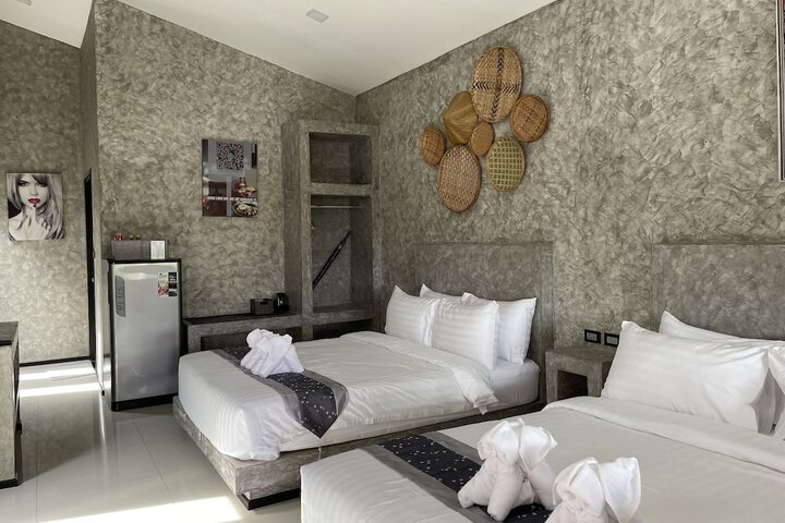 Room 11 of 43
