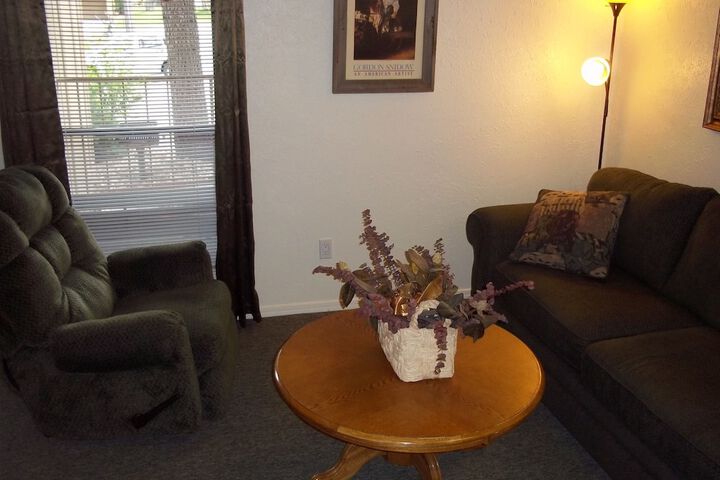 Room 17 of 48