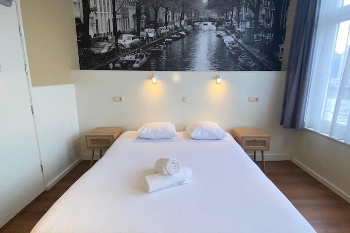 Room 49 of 125