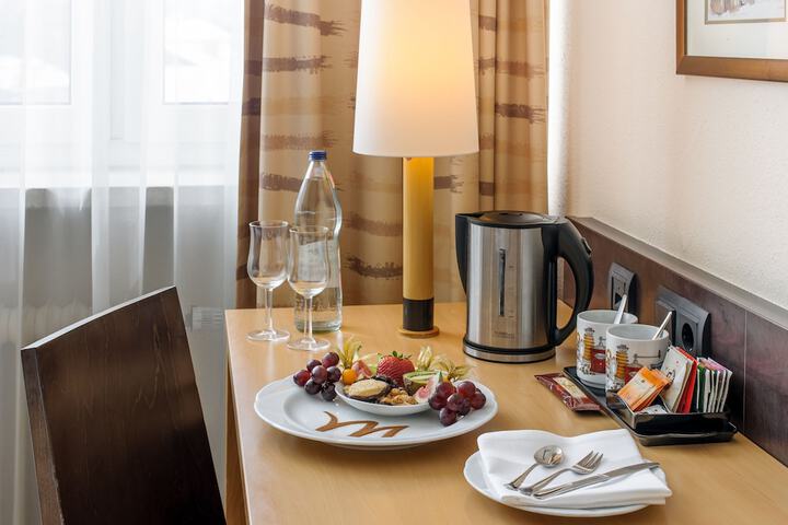 Breakfast/Coffee Service 26 of 94