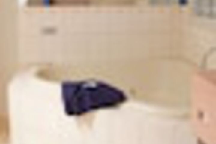 Hot Tub 68 of 96