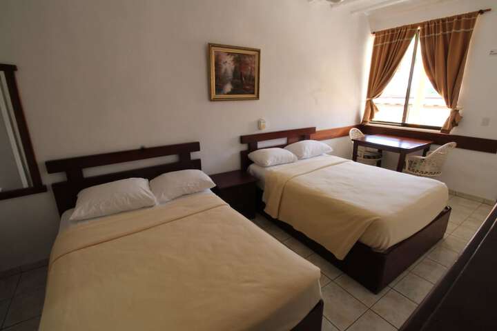 Room 4 of 61