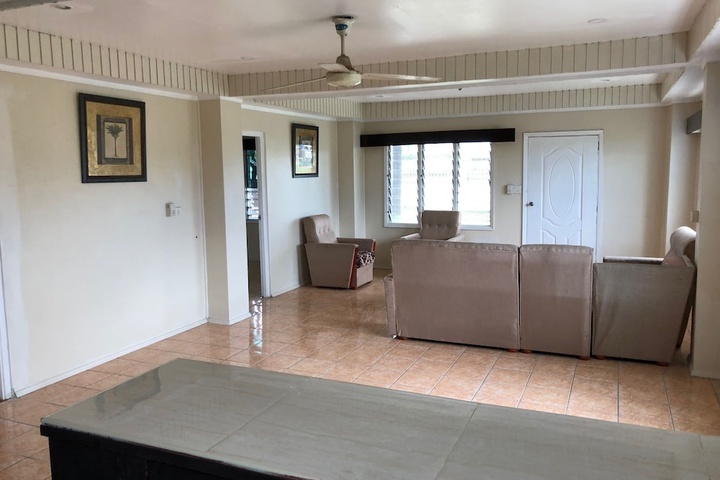 Room 7 of 14