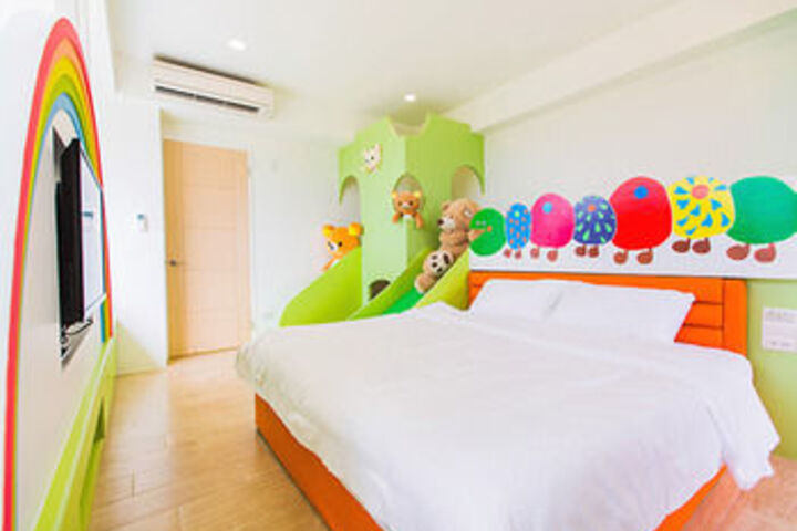 Room 32 of 55