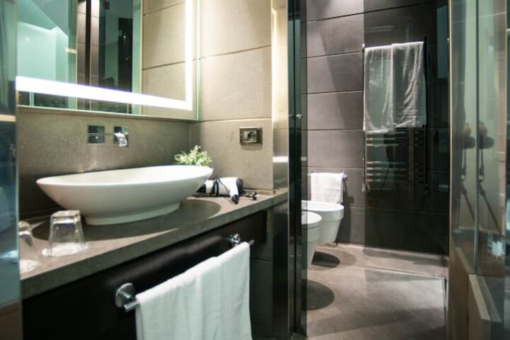 Bathroom Interior Photo
