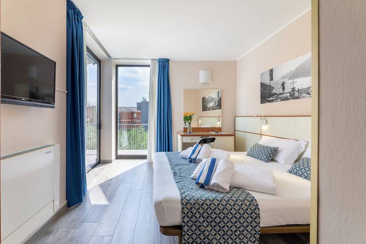 Room 10 of 110