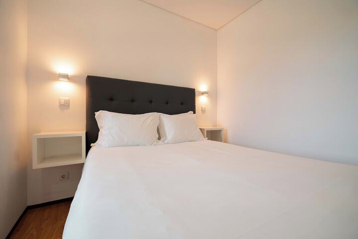Room 6 of 38