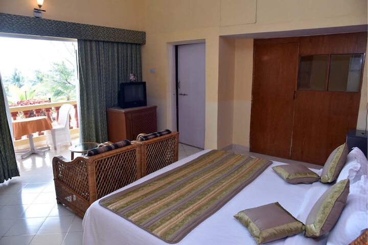 Room 14 of 120