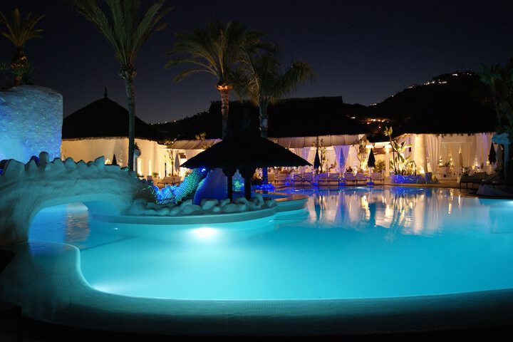 Pools & Facilities