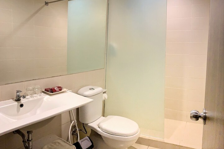 Room 16 of 26