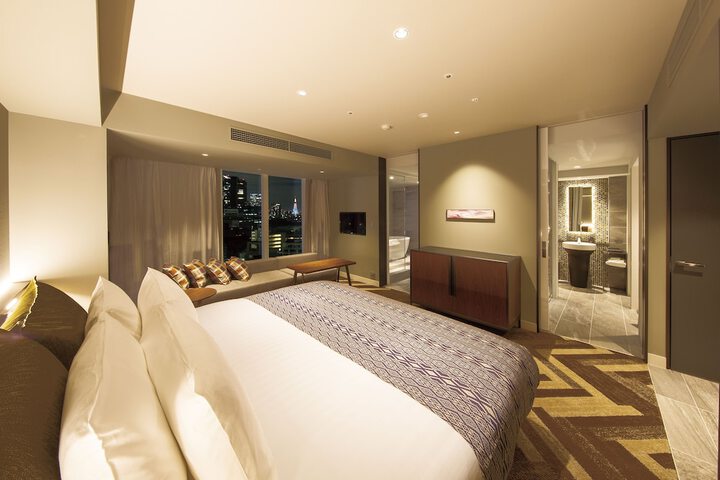 Room 16 of 64