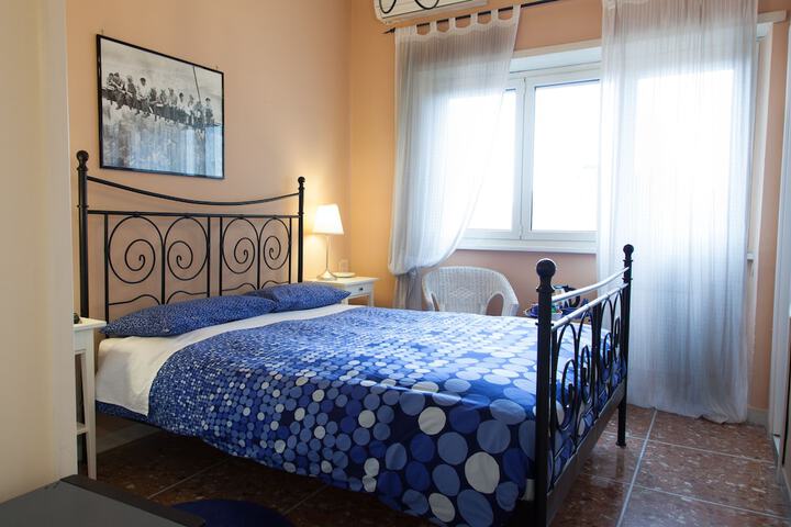 Room 9 of 35
