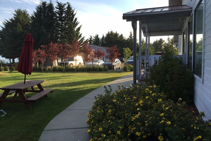 Property Grounds 27 of 35