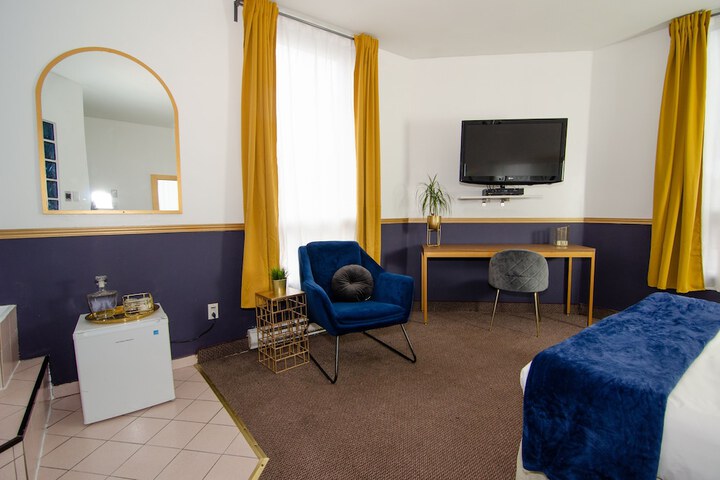 Room 31 of 87