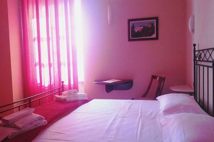 Room 12 of 95