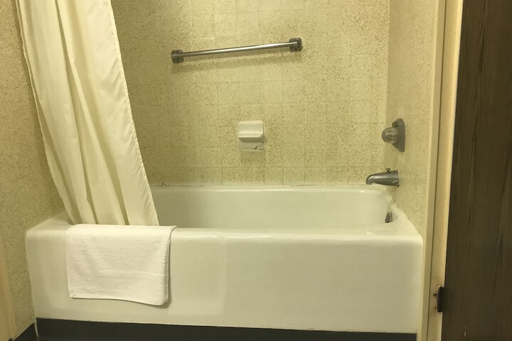 Single King Bed (6 of 8)