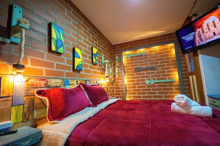 Room 16 of 63