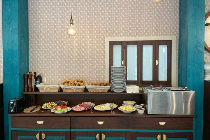 Breakfast/Coffee Service 23 of 31