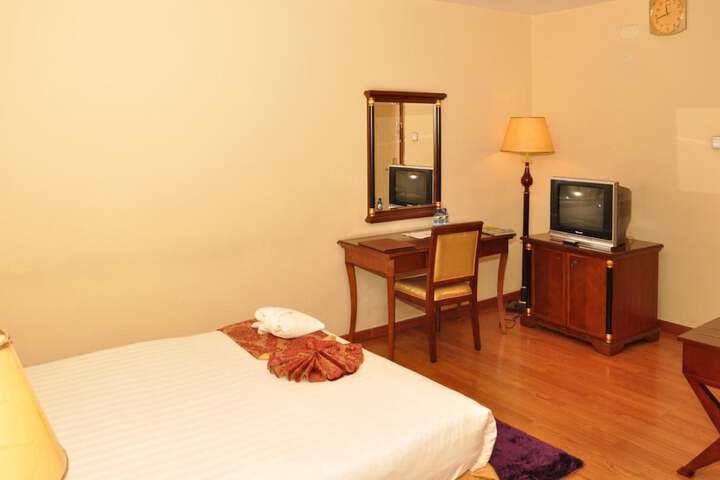 Room 12 of 54