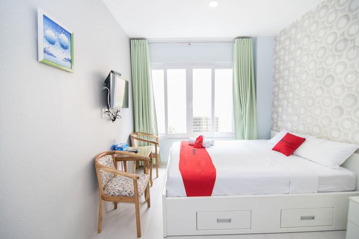 Room 9 of 27