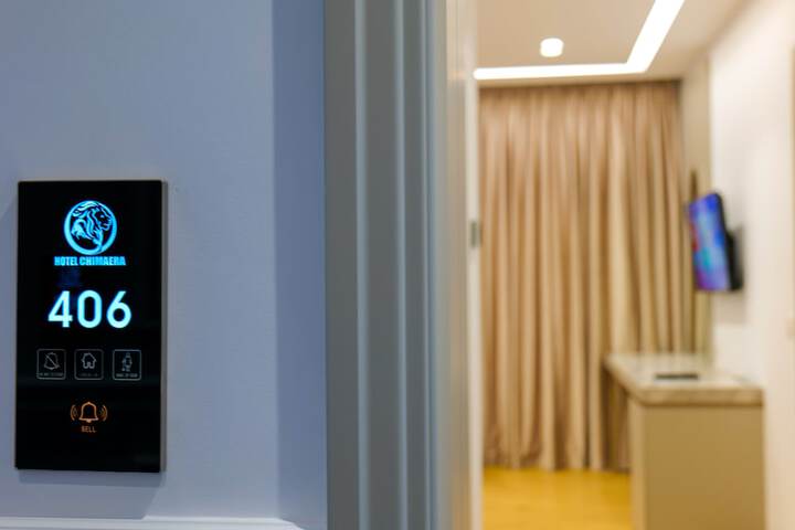 Room 55 of 102