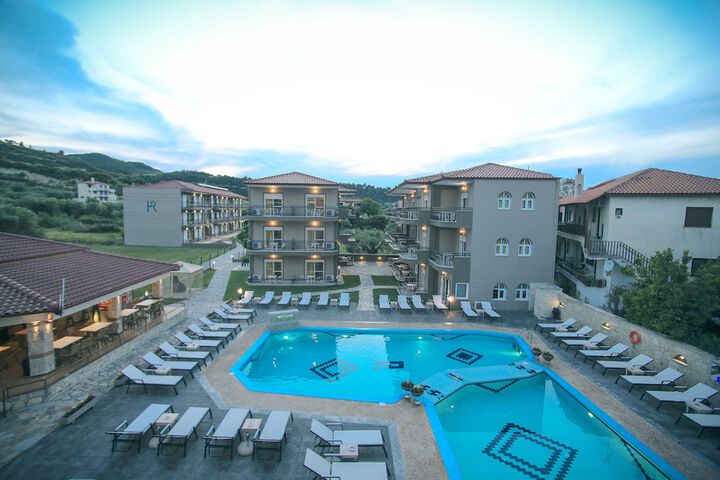 Pool 95 of 112
