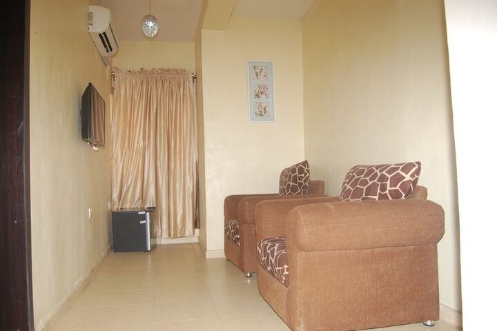 Room 6 of 20