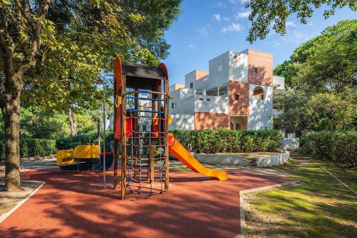 Children's play area - outdoor