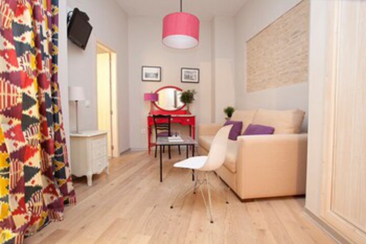 Room 16 of 31